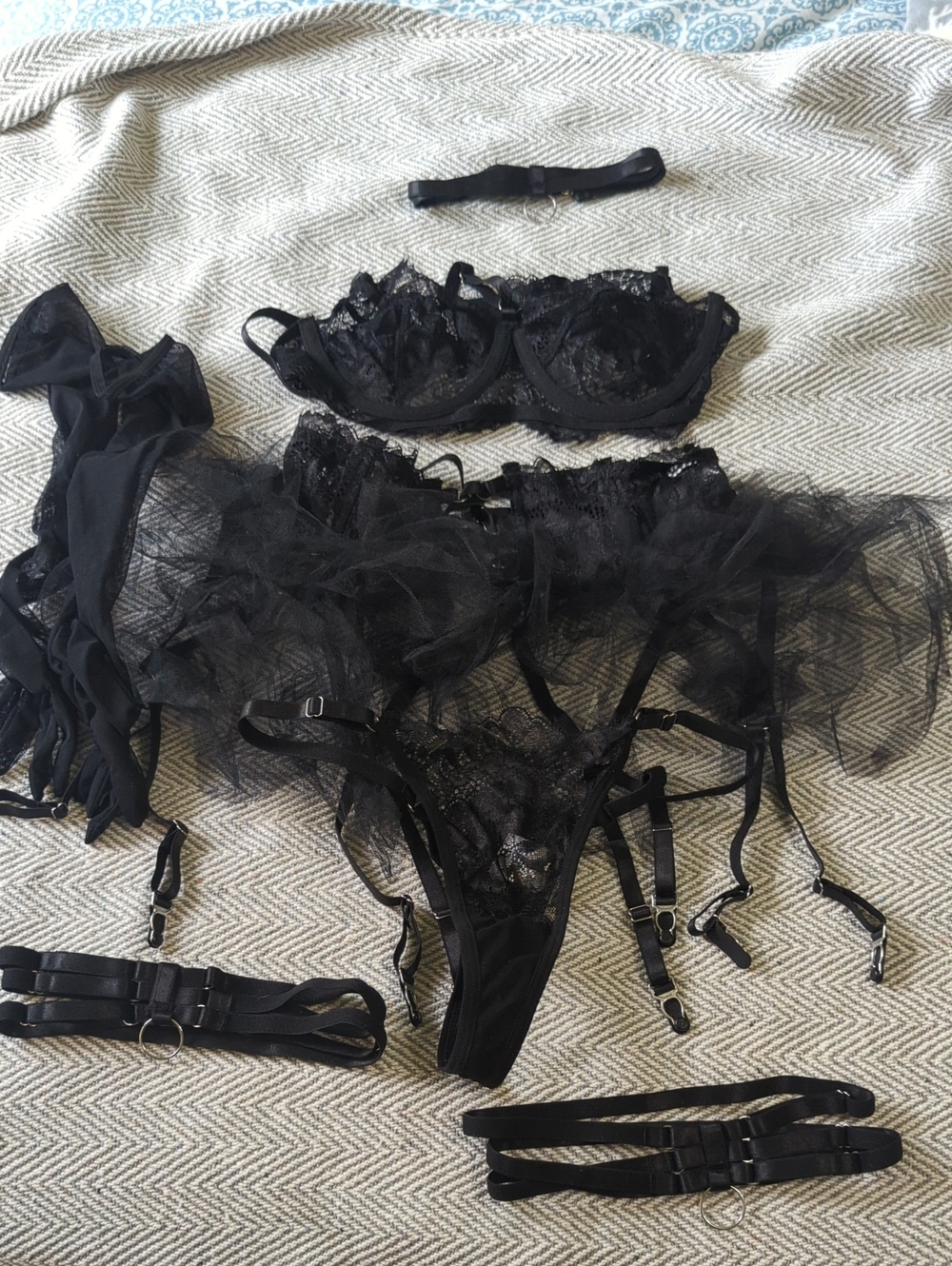 Black Lace & Tulle Lingerie Set with Strappy Details